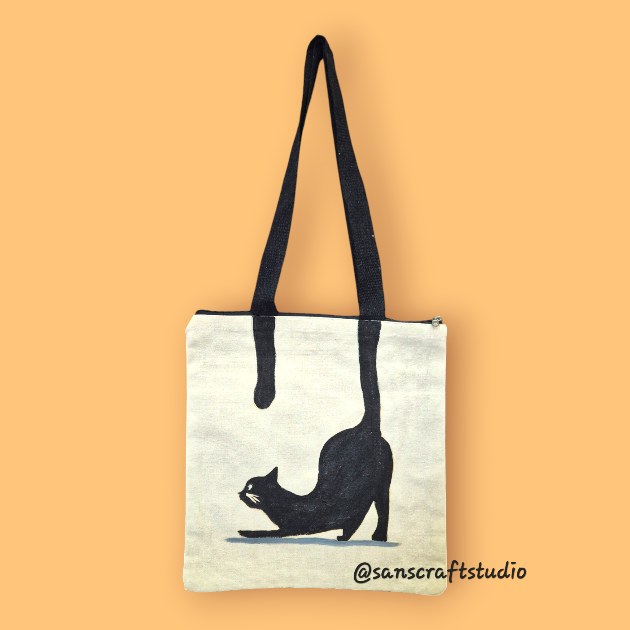 Whisker Curve - Silhoutte Cat Tote Bag